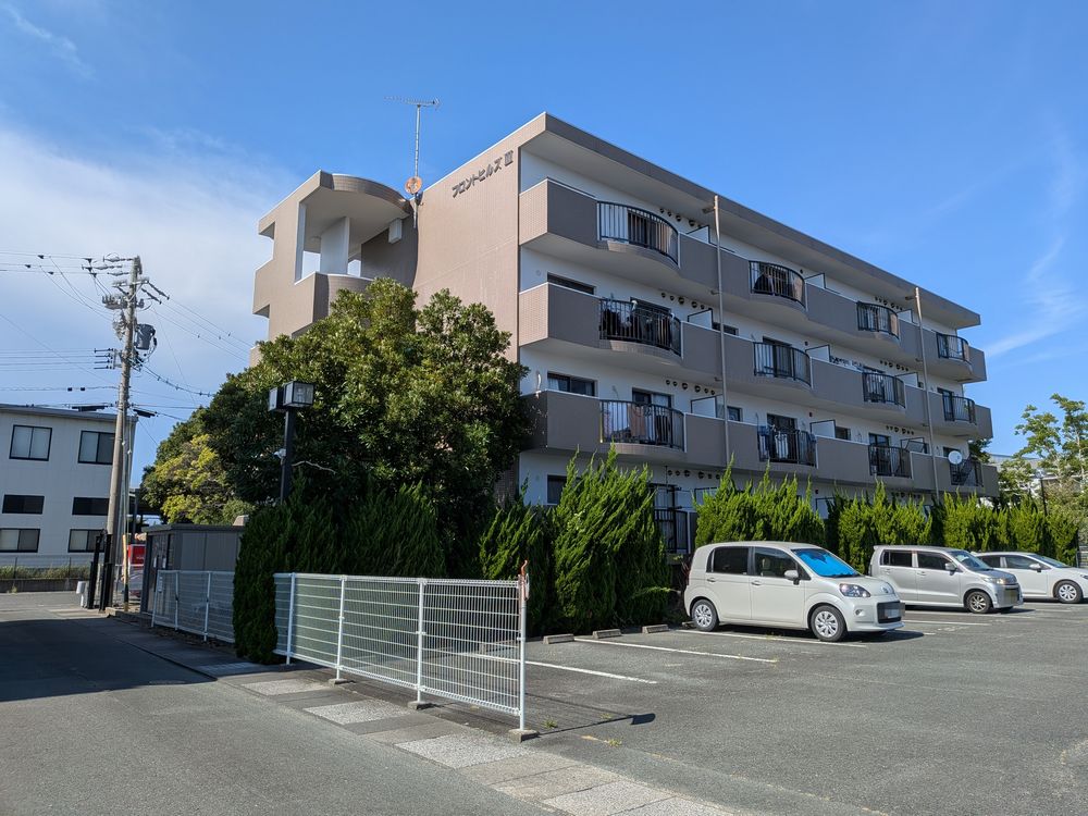 フロントヒルズⅢ